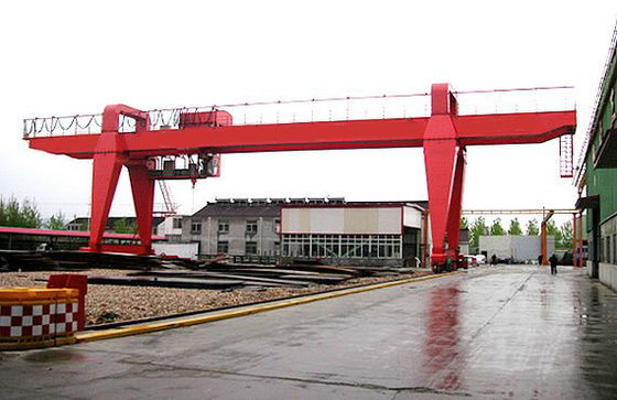 50T 2 Haken Gantry Bovenloopkraan Cabinebediening Hangbediening