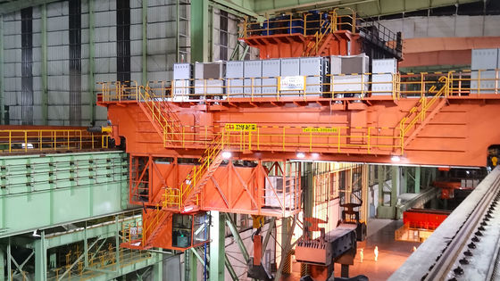 Op zwaar werk berekende Dubbele Balk Metallurgische 30 Ton Foundry Casting Bridge Crane 5t~320t